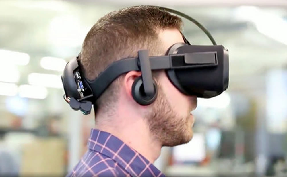 La gafa Oculus Rift tiene acceso completo a las escenas porno VR